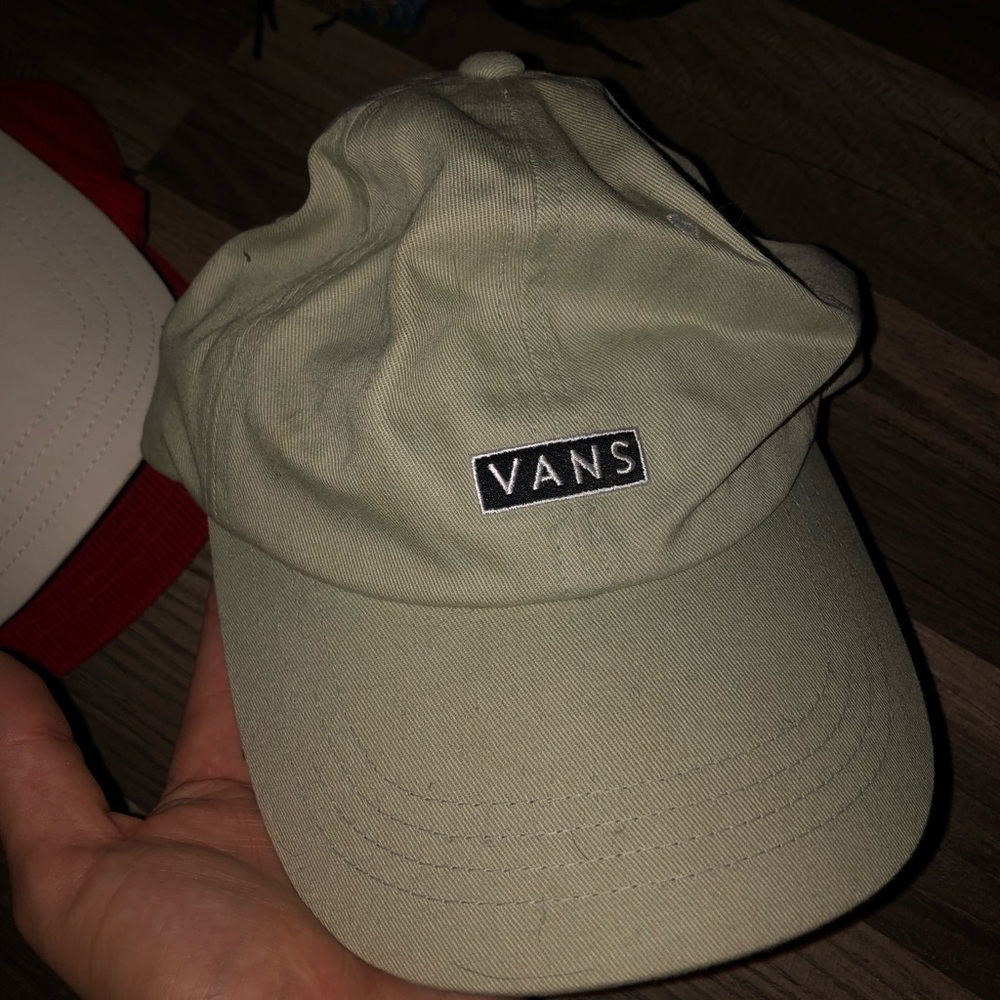 Women’s vans hat